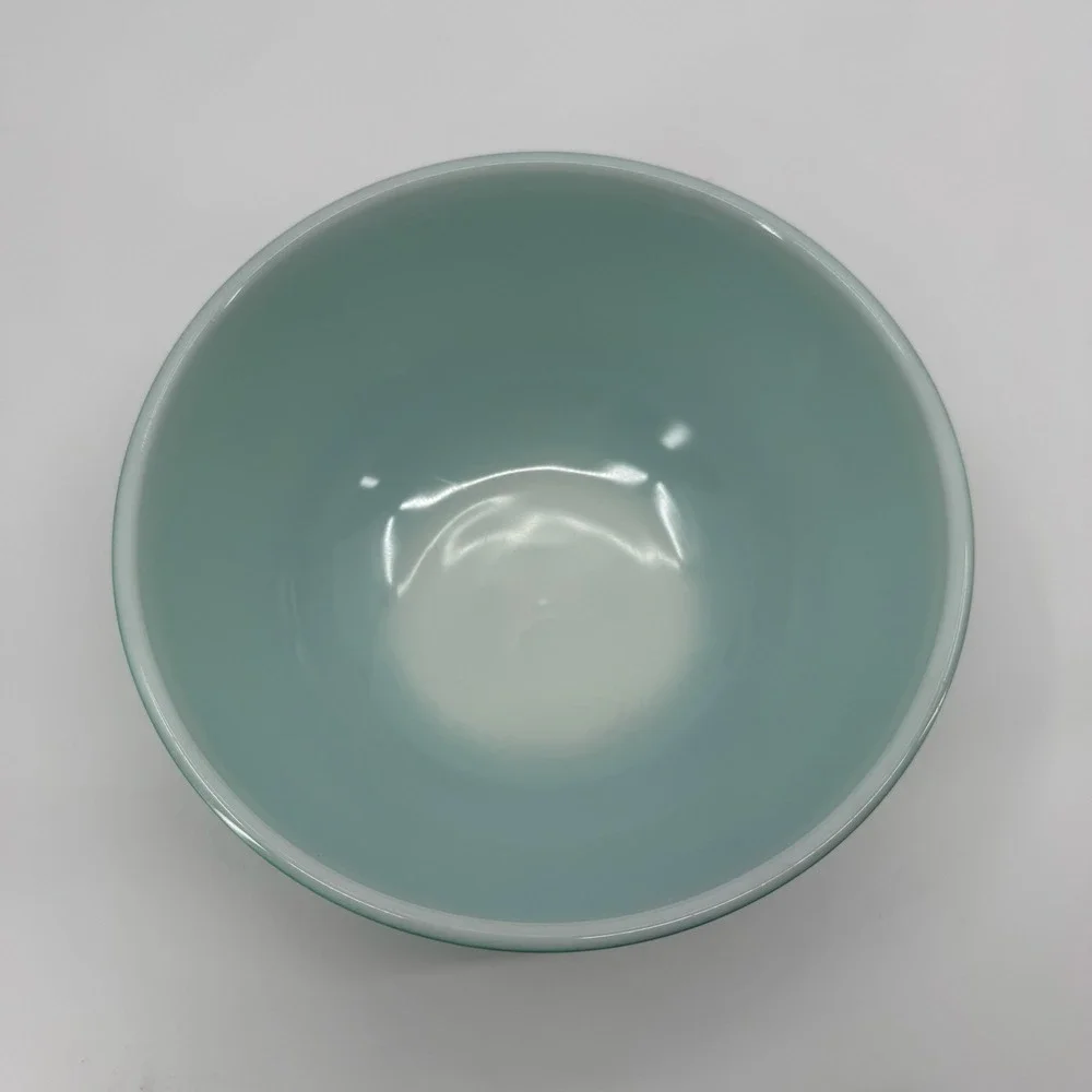 Pyrex Primary Colors Mixing Bowl 403 Green 2.5 Qt White Interior Vintage USA